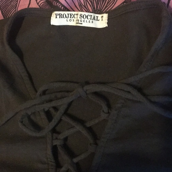 UO PROJECT SOCIAL T Gray Tie-Frt 3/4-Slv Top EUC M - Picture 4 of 6